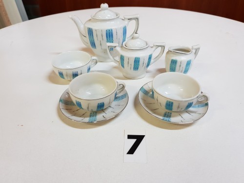 Mini servies nr. 7, blauw wit, 8-delig