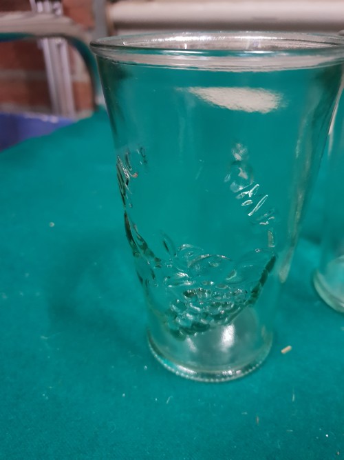 Sapset 5 delig bestaande uit kan met 4 glazen van bewerkt gl