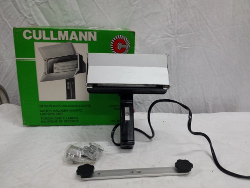 Cullmann veiligheids halogeen lamp, 1000 watt, met bevestigi