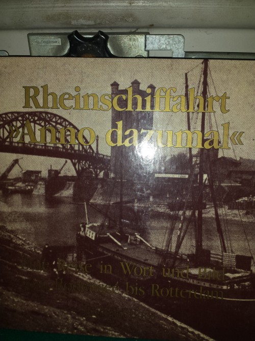Boek Rheinschiffahrt vom Bodensee bis Rotterdam, Duits, 99 b