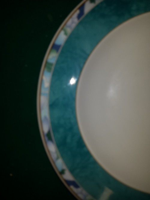 Borden, diepe borden, porselein, wit met groen/blauwe rand,