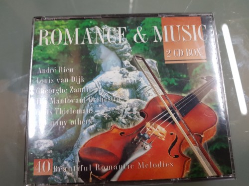 Cd, dubbel cd Romandce + Music, 40 beautiful romantic melodi