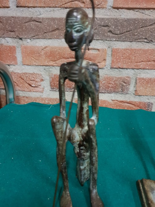 Beelden /sculpturen van brons, 2 stuks, verkregen door verlo