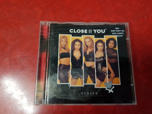 Cd Closer met de titel Close to you