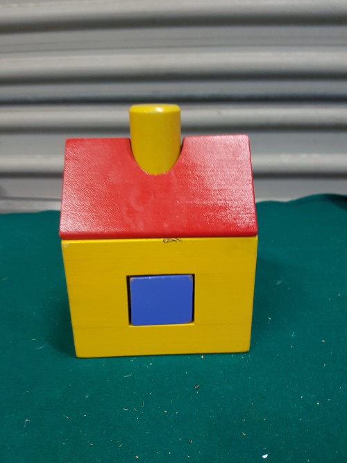 Blokken huis van gekleurd hout, 4-delig