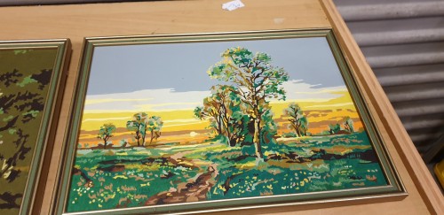 Schilderijen met afbeelding van landschap, in houten goudkle