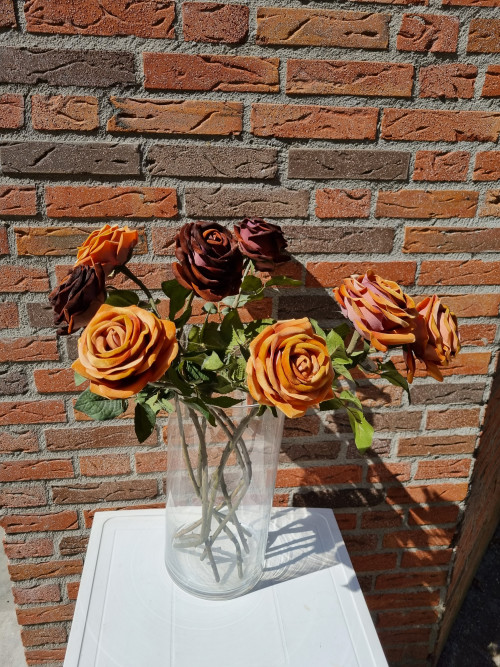 -	Kunstrozen zijden rozen, 8 stuks