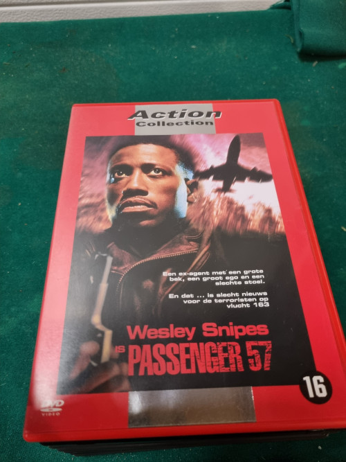 dvd passenger 57 wesley snipes