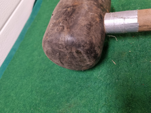 Rubber hamer met platte en bolle kant