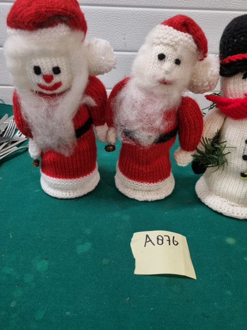 kerstmannen en sneeuwpoppen gehaakt [a876]