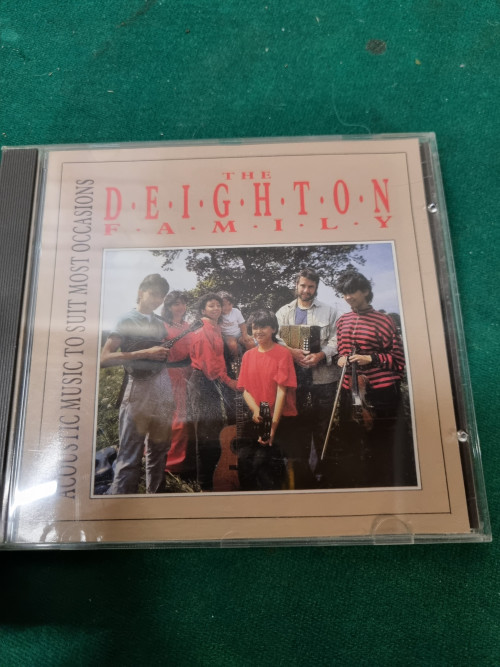 cd deighton family acoustic