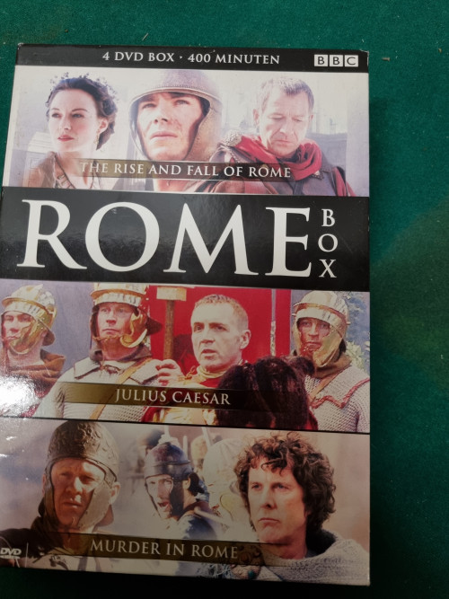 - dvd rome vier dvd's