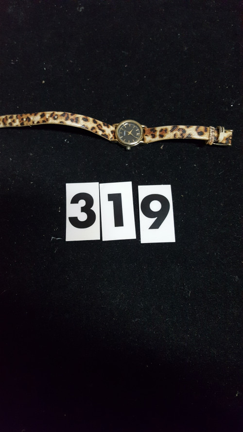 [ 319 ] horloge, panterprint, quartz zwart goud