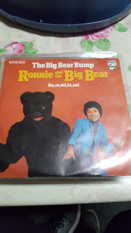 single ronnie and the big bear
