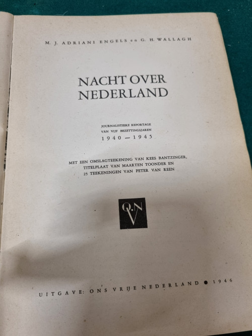 Boek nacht over Nederland 1940-1945