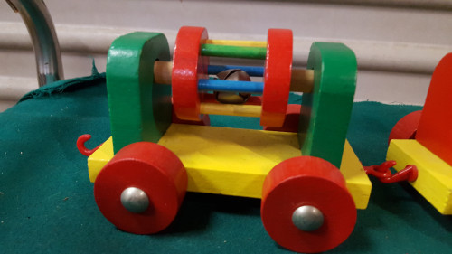 houten speelgoed trein met geluid