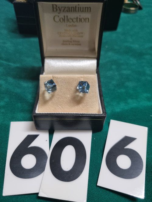 Oorbellen swarovski blauwe kristal zilver no606