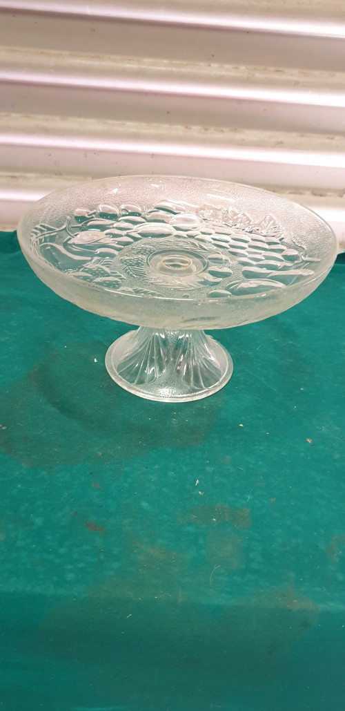 fruitschaal op voet bewerkt glas