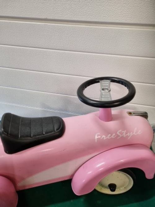 loopauto roze freestyle retro