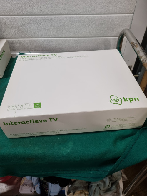 modem interactieve tv kpn  nieuw in doos