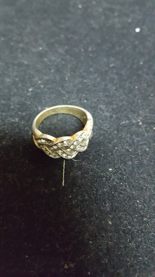 [ 326 ] ring met diamantjes gevlochten