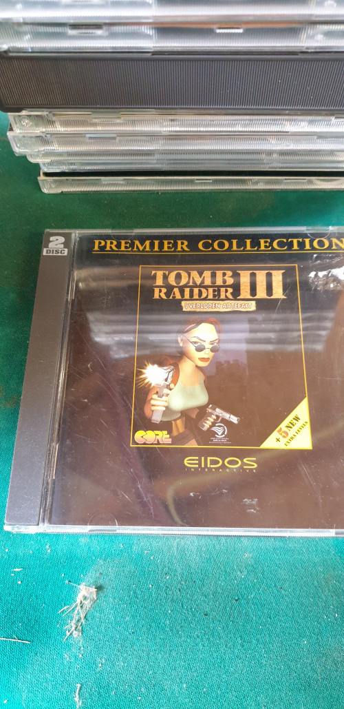 cd tomp raider3 ,2 stuks