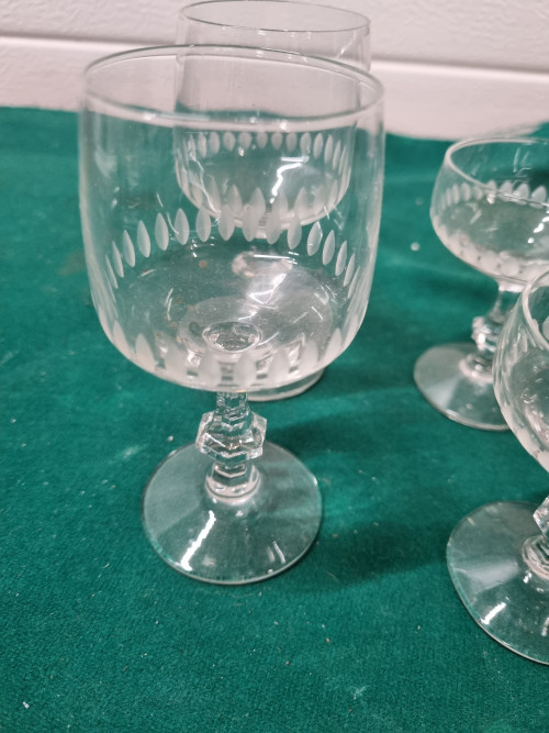 glazen vintage kristal geslepen wijn borrel
