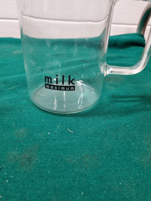 Kan randwyck milk kan van glas