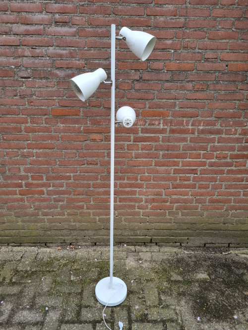 vloerlamp met drie spots wit lm design
