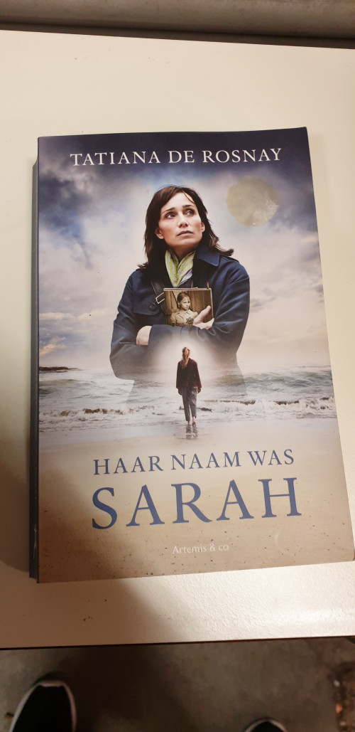 boek, haar naam was sarah