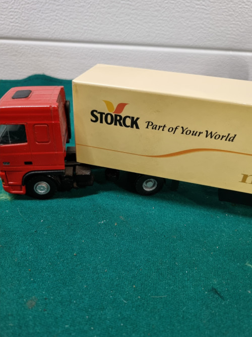 -	Model vrachtwagen leon no 85 storck