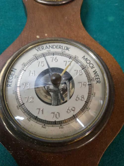 barometer vintage van hout