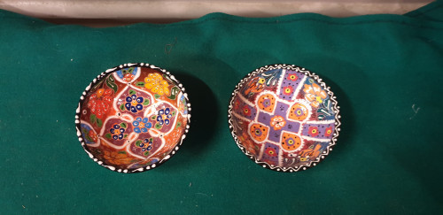 2x bakjes, aardewerk handmade