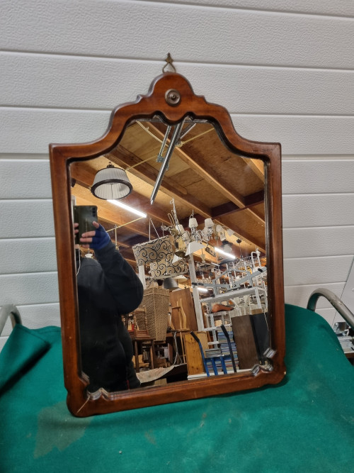 spiegel antiek met messing hanger