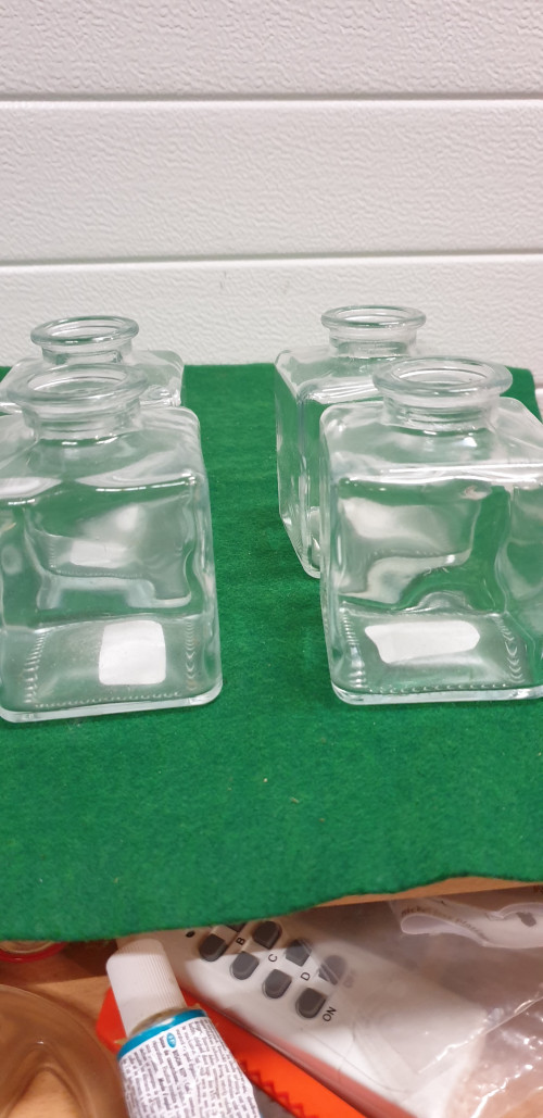 vazen 4 stuks van glas