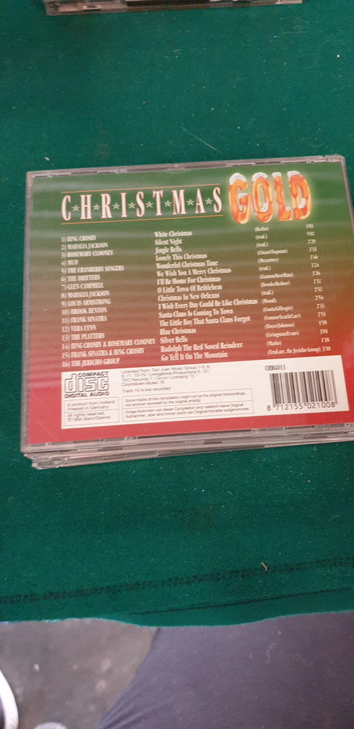cd christmas gold