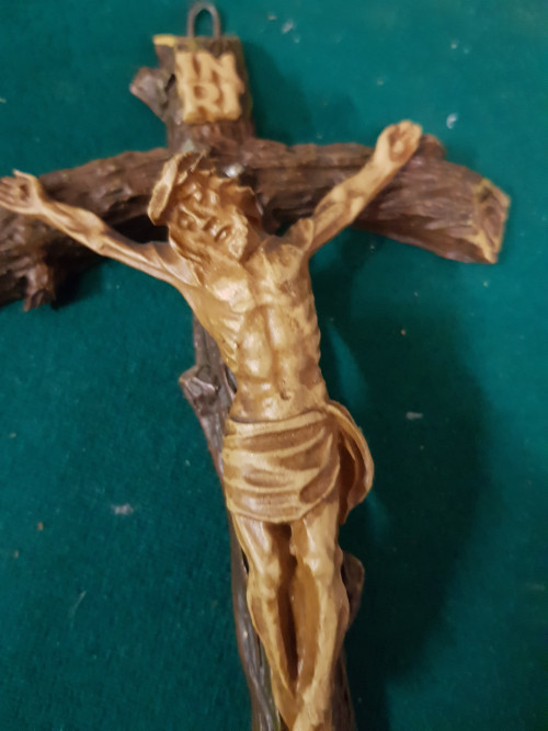 kruisbeeld christus , van kunststof