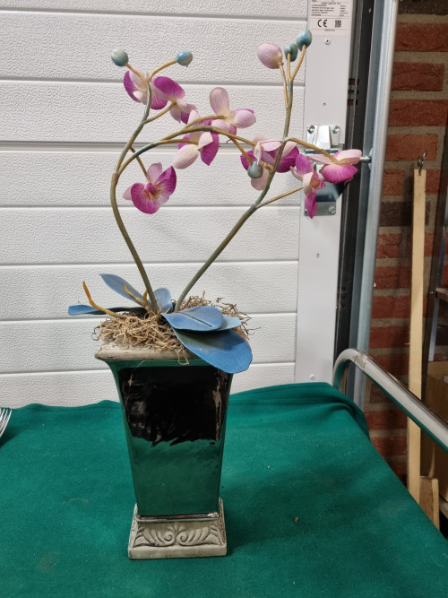 -	Kunst orchidee in pot zilver