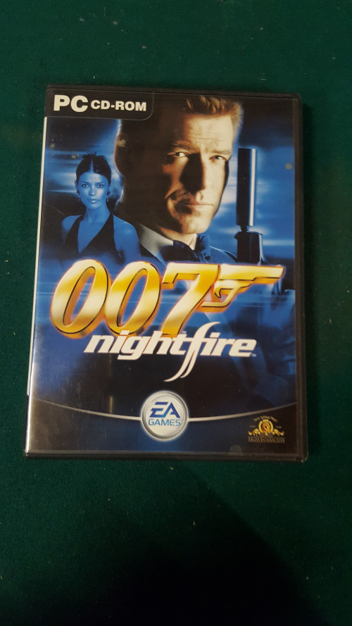 2 x dvd , 007, nightfire