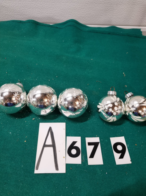 Kerstballen retro glas zilver met wit bespoten , [a679]
