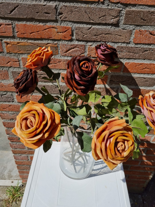 -	Kunstrozen zijden rozen, 8 stuks