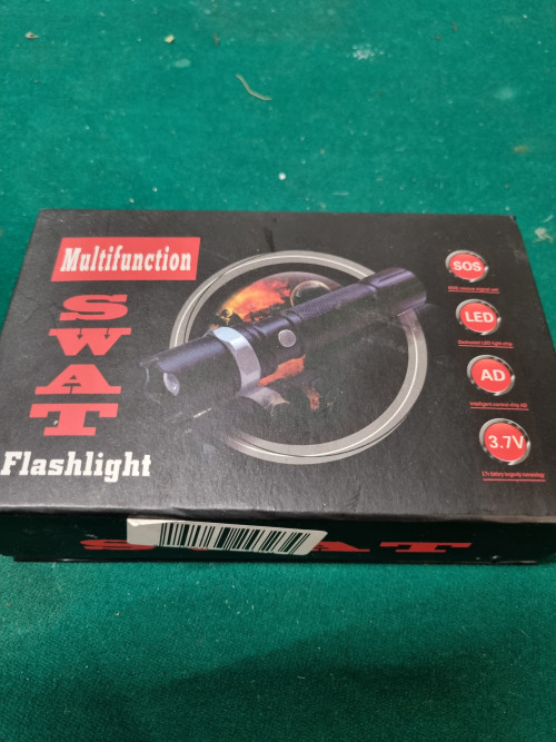 Flashlight zaklamp,nieuw in doos