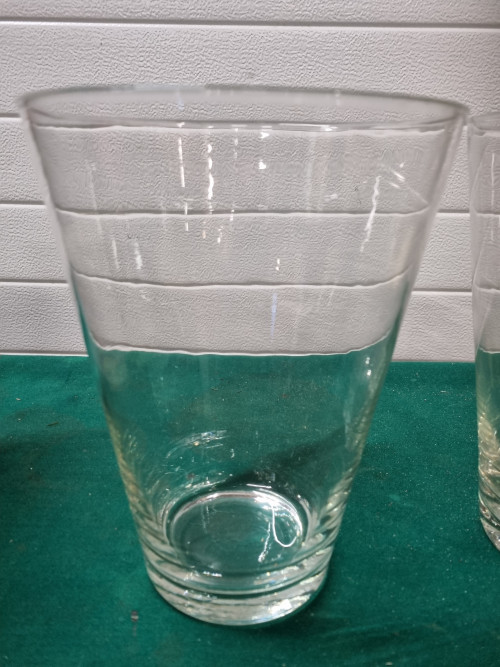 vazen van glas 2 stuks