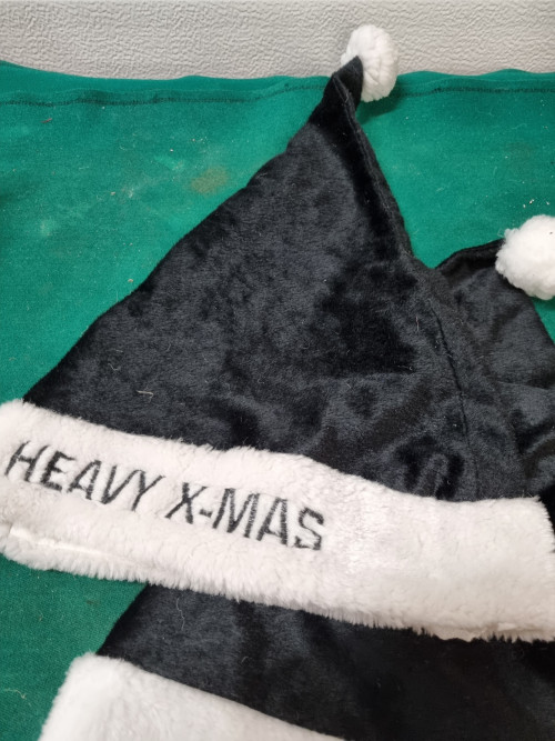 kerstmutsen heavy x-mas zwart