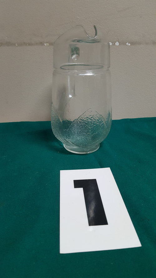 sapkan [1] glas