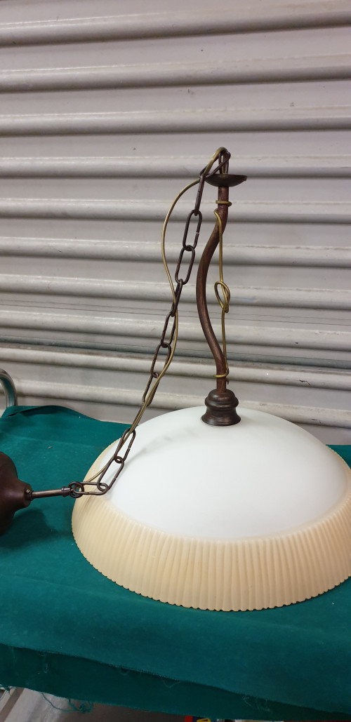 hanglamp met glas schaal en ketting
