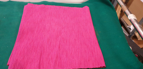 -	tafelloper roze stof