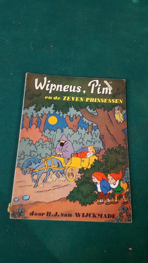 boek wipneus pim en de zeven princessen
