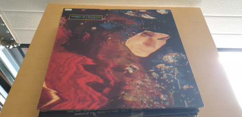 Lp mike oldfield earth moving
