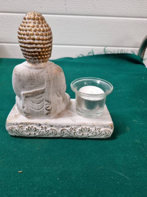 Beeld boeddha met waxcinehouder